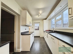 Photo 19- click for photo gallery